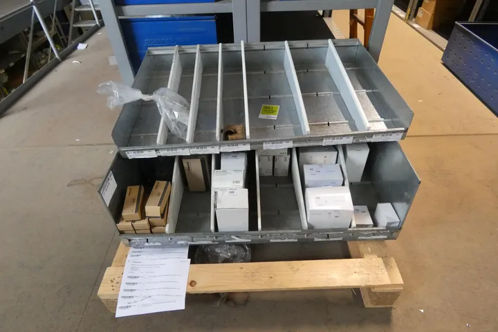 Konvolut Sanitär & Installation, Zubehör, divers Umfang: Inhalt der Palette, ohne Palette